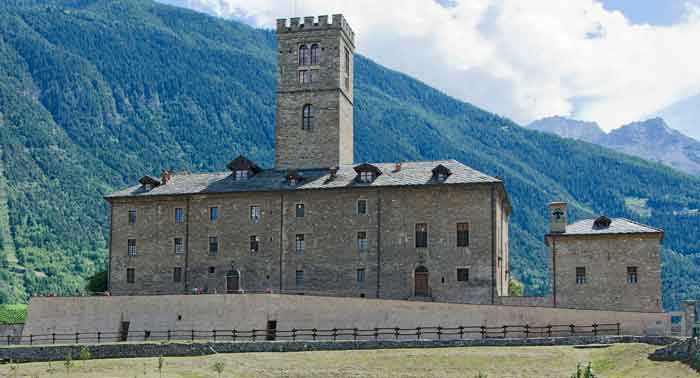 Castel reale di Sarre